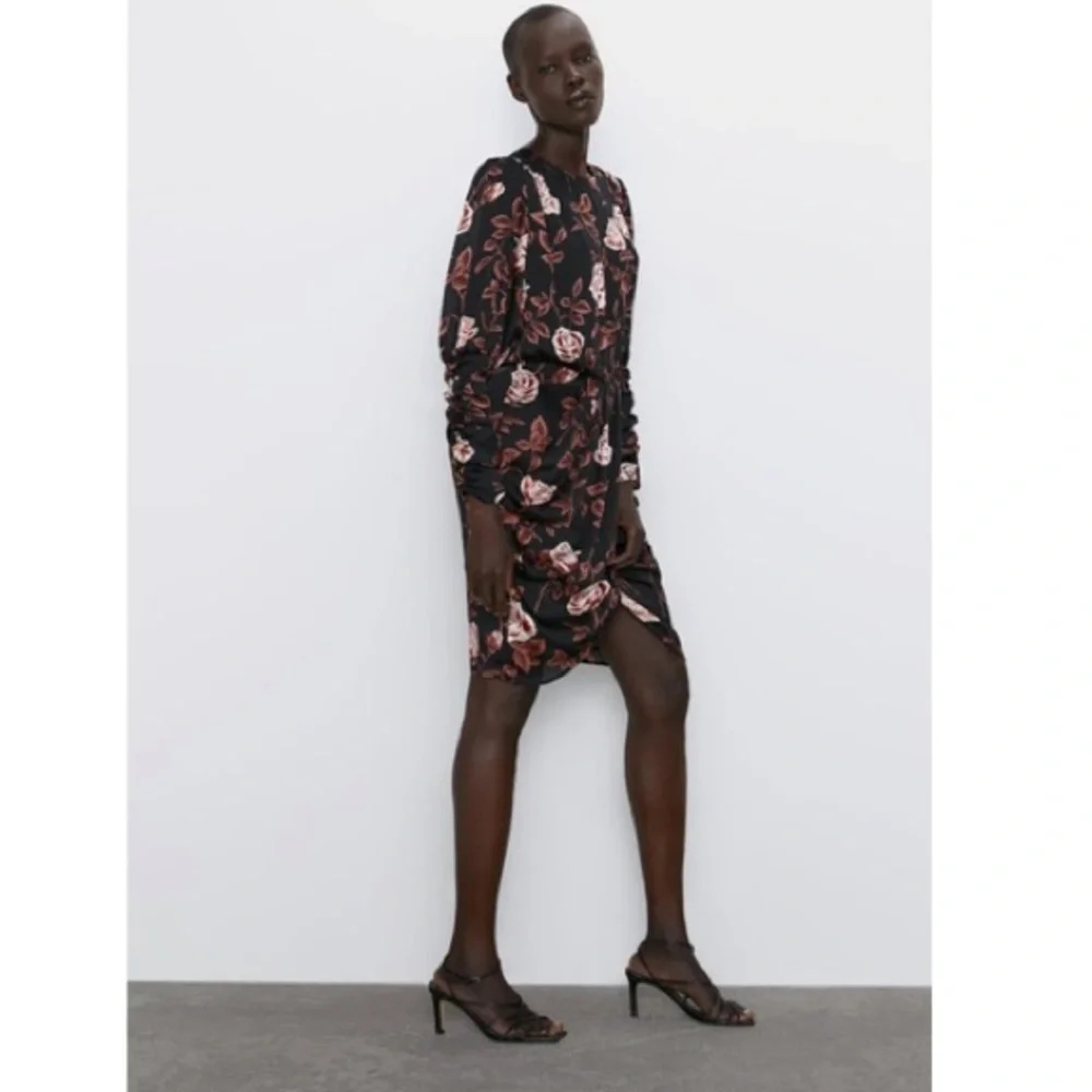 Zara Ruched Long Sleeve Rose Print Mini Asymmetrical Dress NWOT - Picture 5 of 13